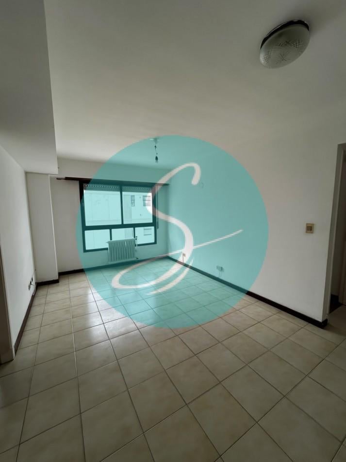 Foto de Departamento de 2 ambientes, con vista lateral al mar. Alquiler 24 meses, imagen 1