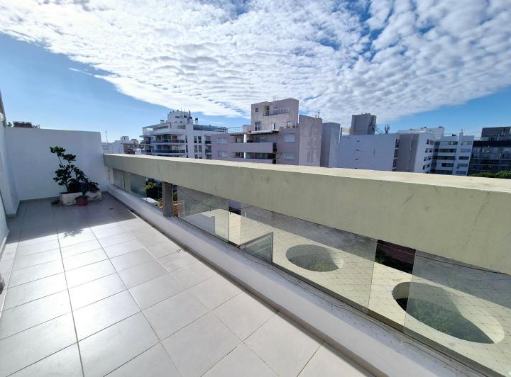 GENERAL PAZ  EXCELENTE 2 DORMIT CON COCHERA AMPLIAS TERRAZAS 2 BAÑOS AMENITIES 2