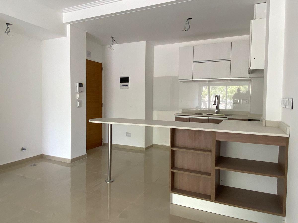Venta Departamento - Semipisos 3 Ambientes a Estrenar con Cochera Descubierta - Plaza Irlanda 5