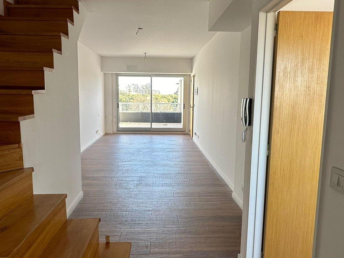 Venta Departamento en Duplex 3 Ambientes - Parque Chacabuco 4