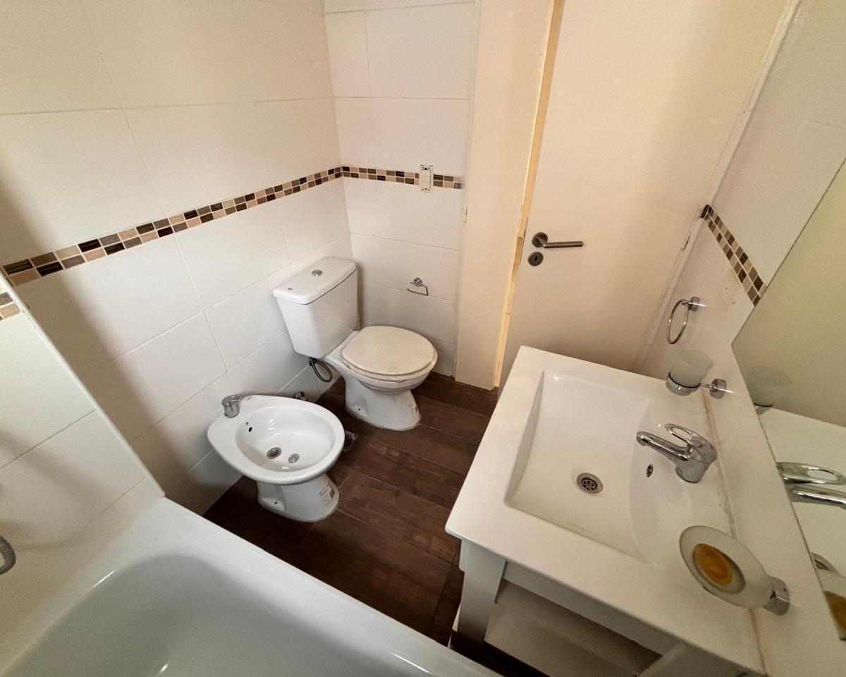 Oportunidad!! Departamento 2 Ambientes apto crédito - Flores Sur