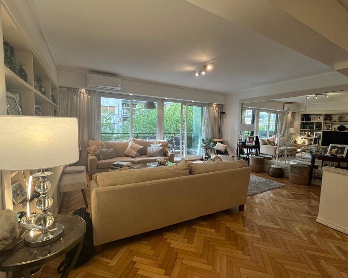 Venta. Departamento 4 Ambientes. Recoleta. Balcón. Cochera. 1