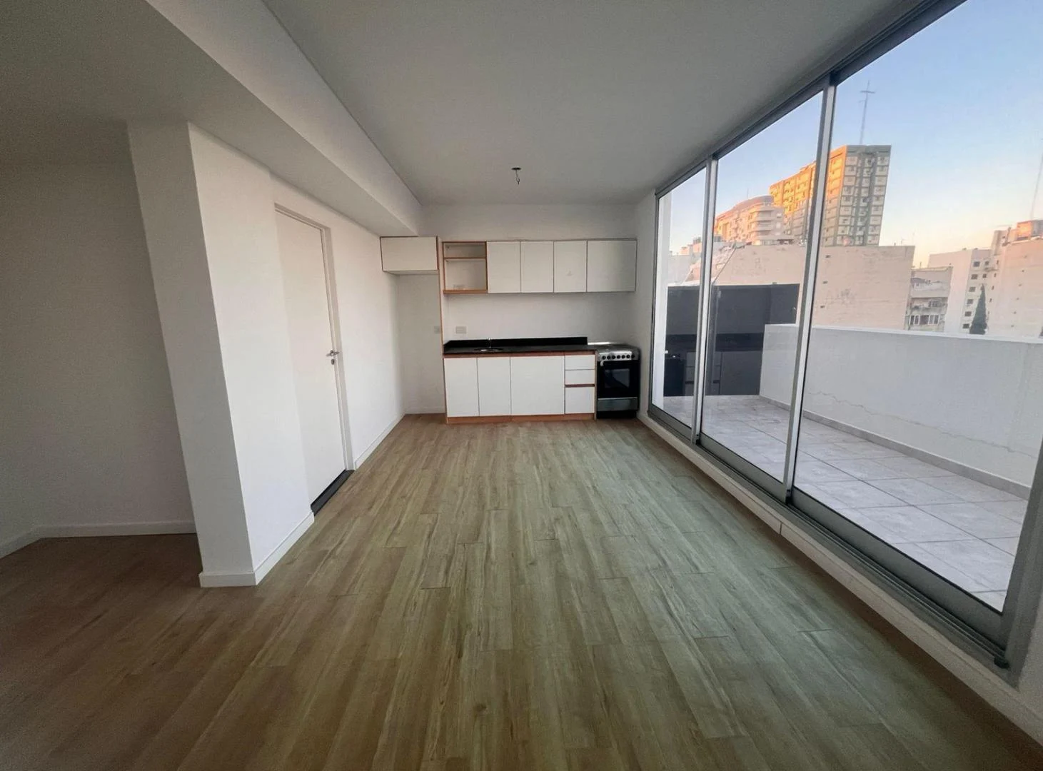Foto de Venta Departamento 2 ambientes habitación en suite y toilette - en San, imagen 1
