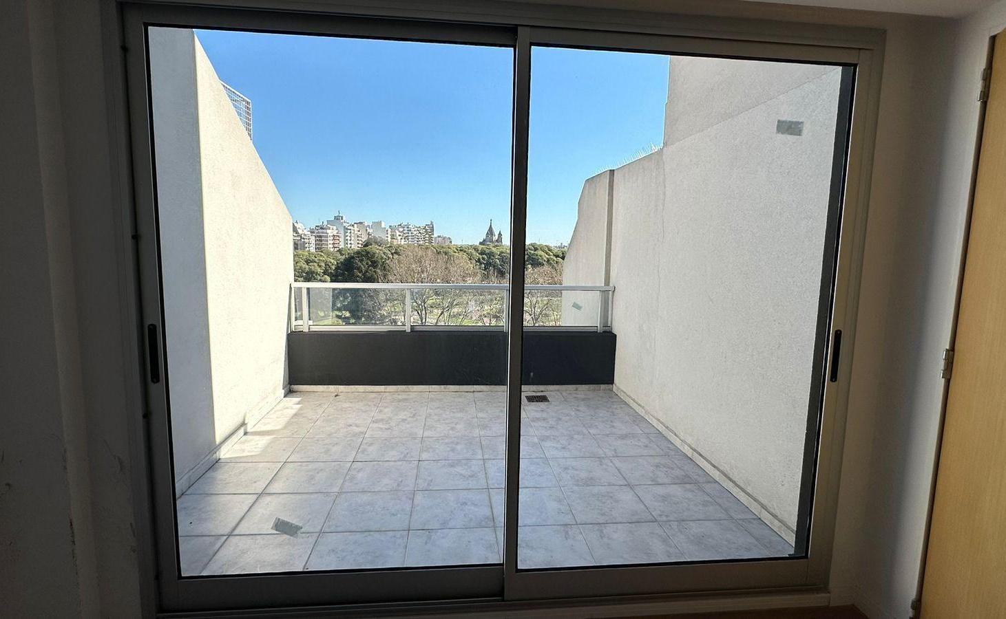 Venta Departamento en duplex 3 ambientes - Parque Chacabuco