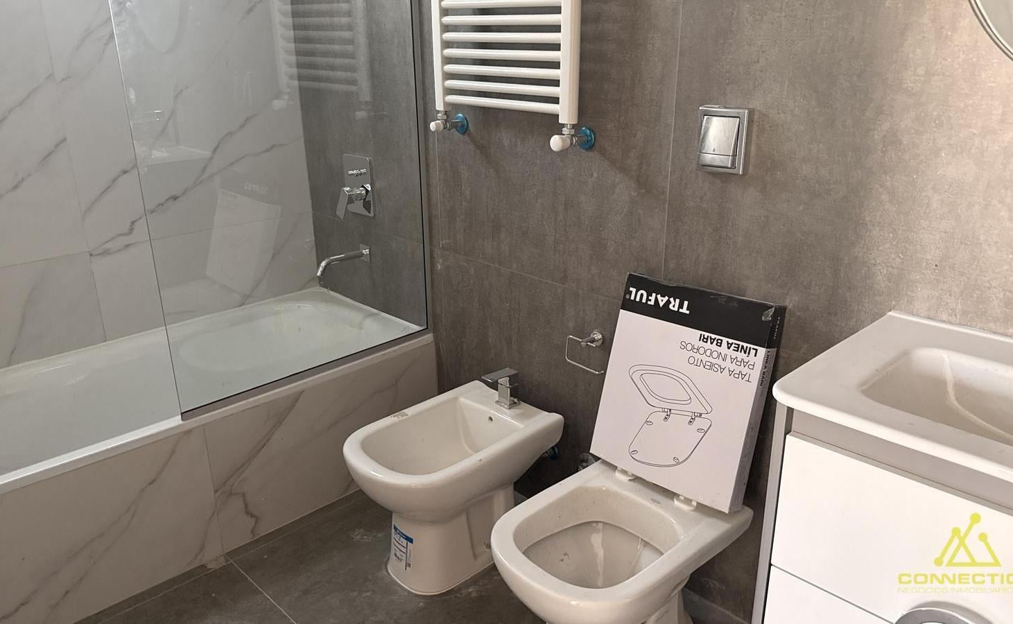 Venta Departamento 3 ambientes al contrafrente con vista abierta - Lugano