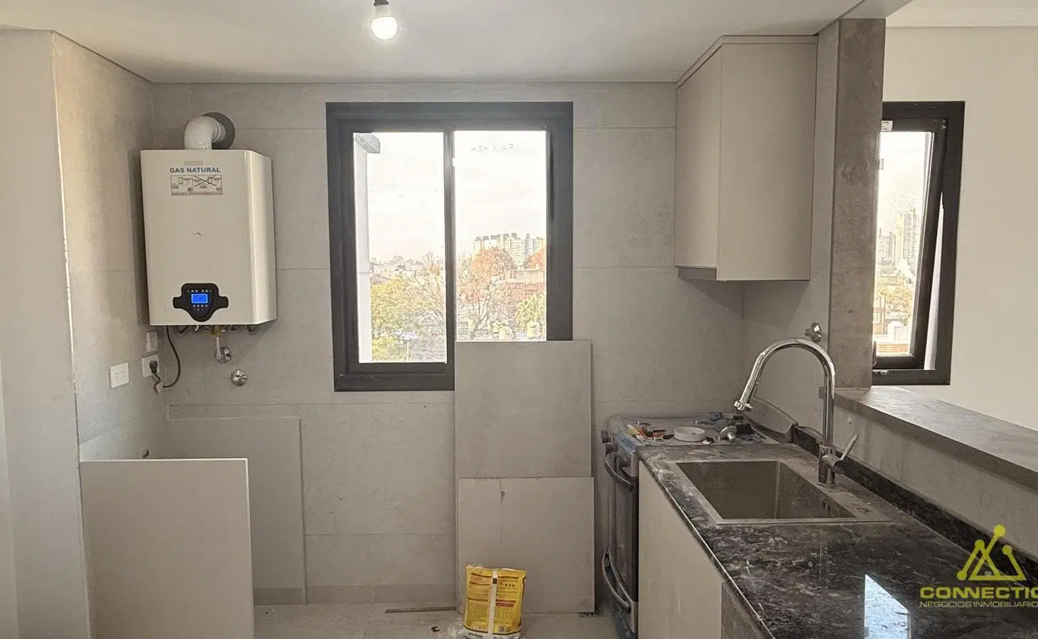 Venta Departamento 3 ambientes frente a Plaza - Lugano 3