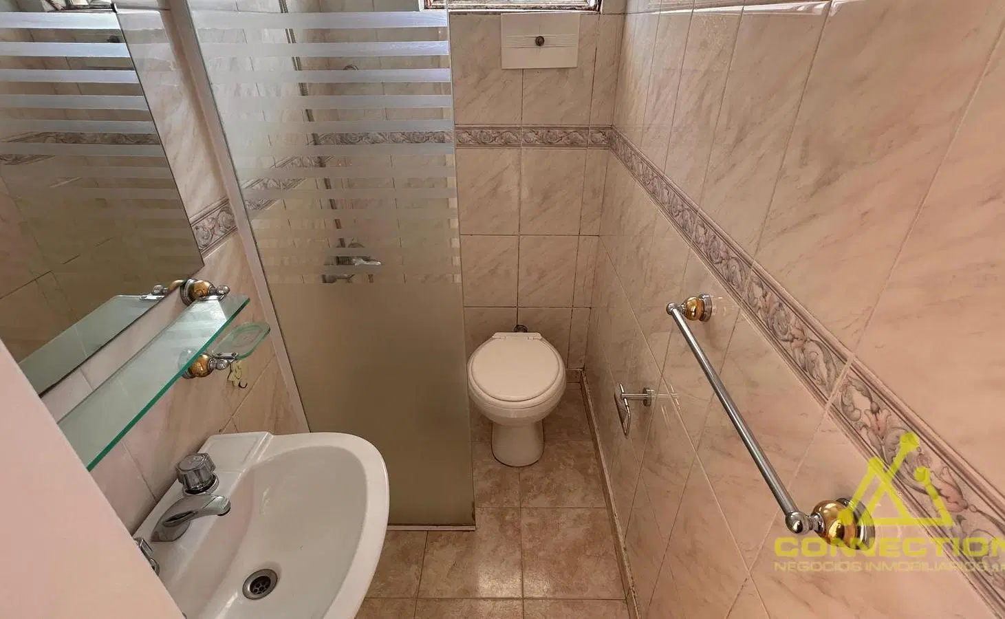Departamento en venta de 2 ambientes con cochera en Caballito 5