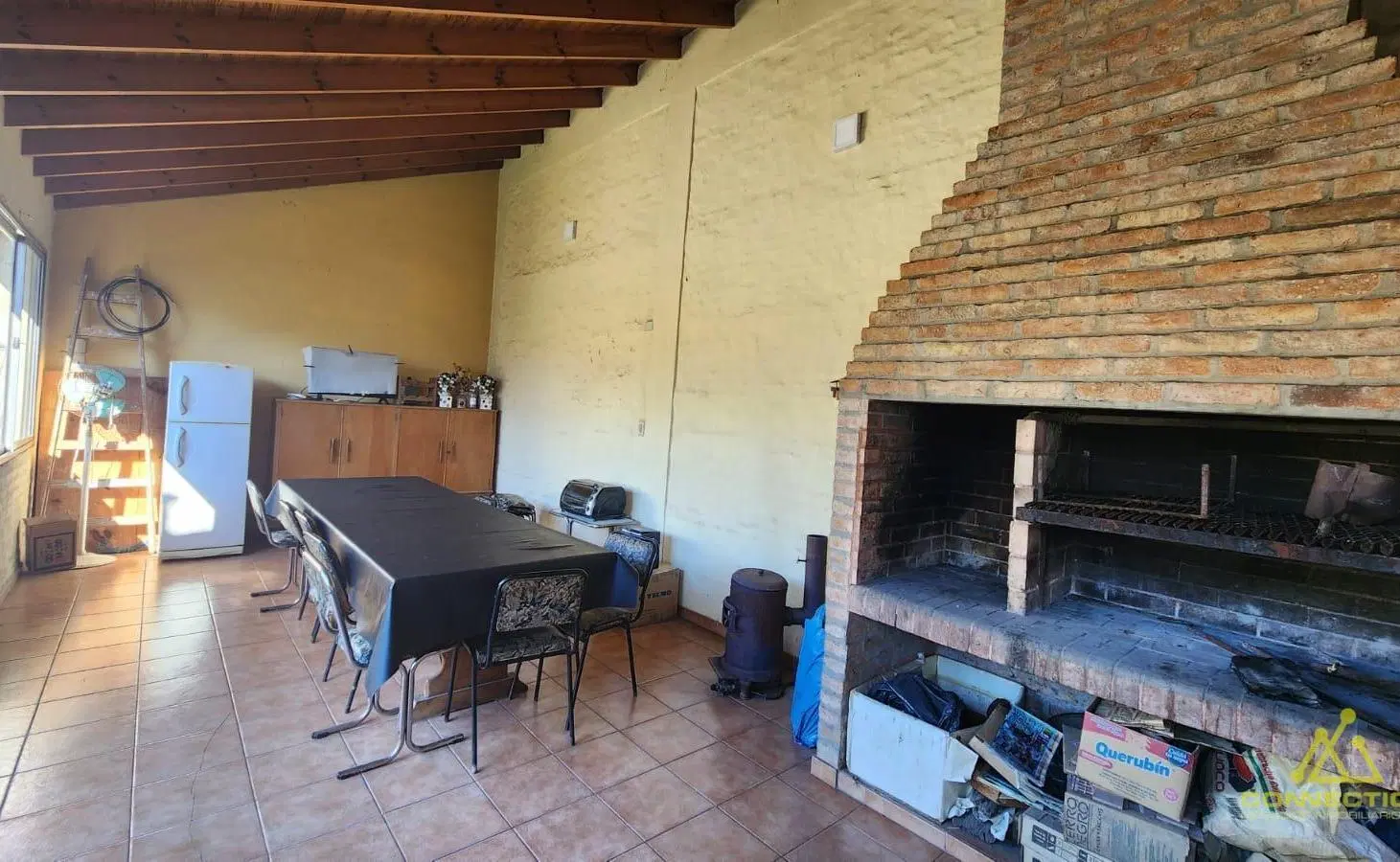 Venta Casa 4 ambientes en Temperley Este. Jardín, Garage, Quincho. Terreno Propio 4