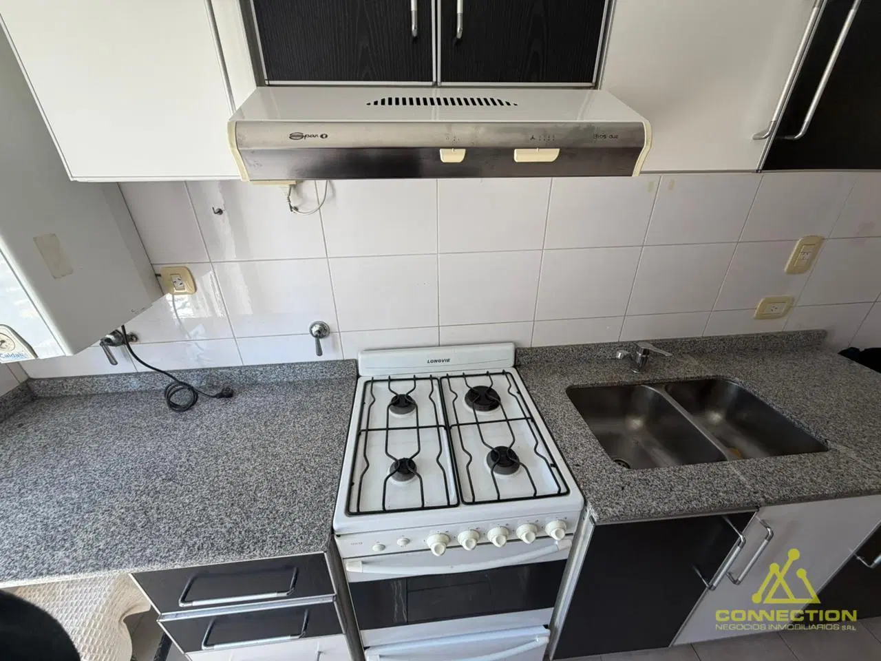 DEPARTAMENTO SEMIPISO 3 AMBIENTES EN ALQUILER CON BALCÓN TERRAZA – CABALLITO 4