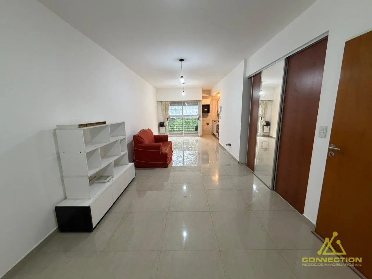DEPARTAMENTO 1 AMBIENTE EN ALQUILER – CON BALCON Y PLACARD EMPOTRADO - VILLA GRAL. MITRE 4