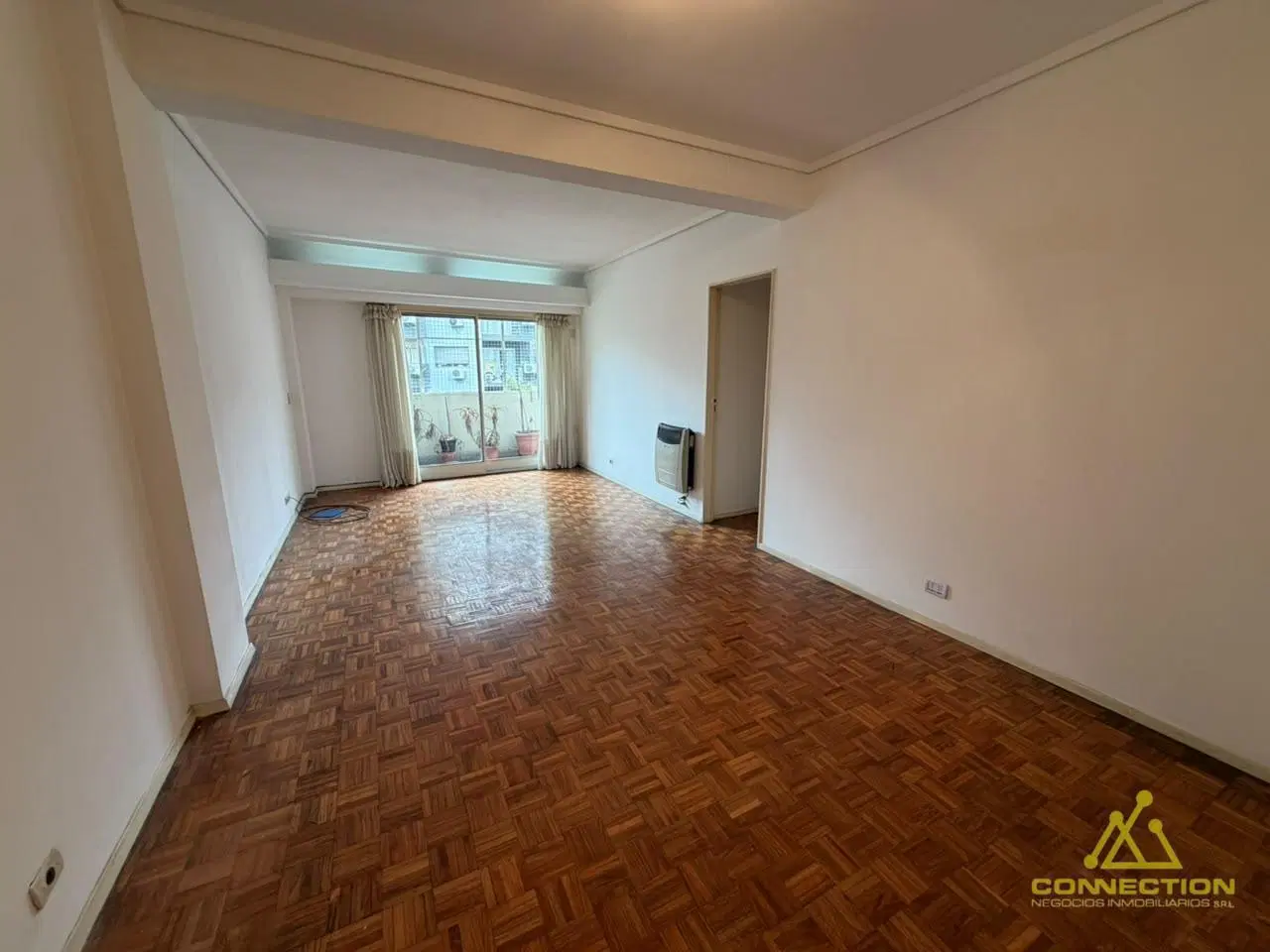 DEPARTAMENTO 3 AMBIENTES EN ALQUILER – CABALLITO – BALCÓN. COCHERA Y BAULERA 5