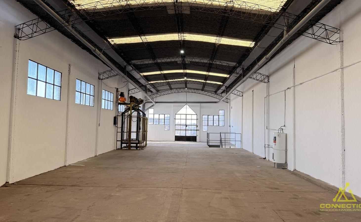 Foto de Venta o Alquiler Galpón en Villa Lynch, imagen 3