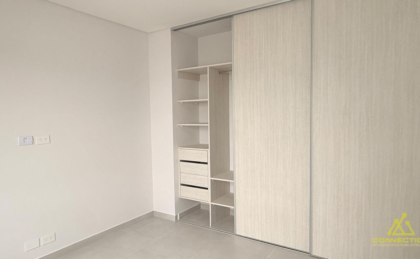 Foto de Venta Departamento 3 ambientes frente a Plaza - Lugano, imagen 1