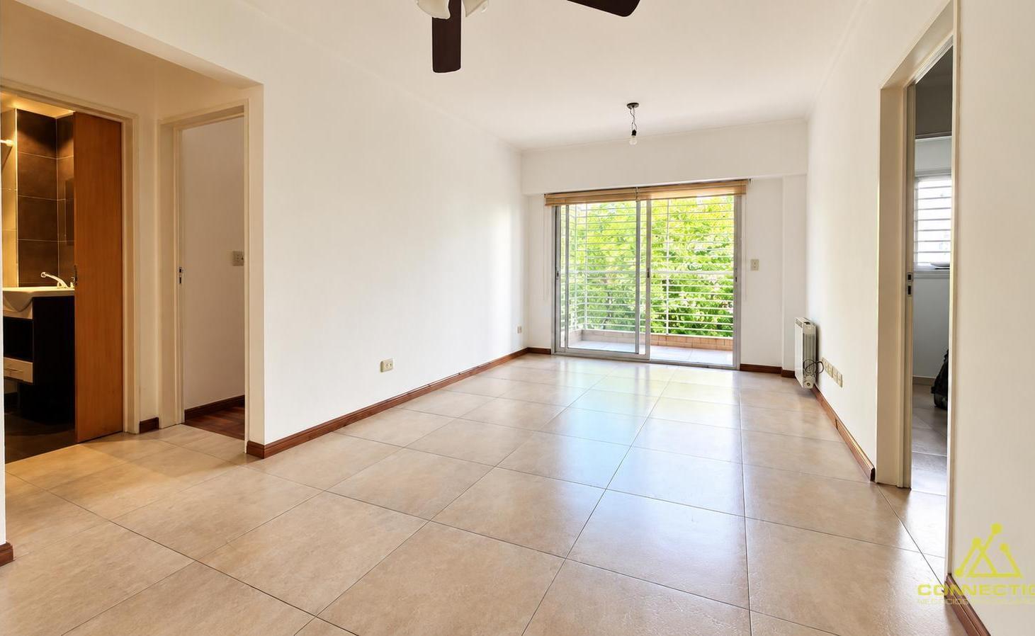 Foto de VENTA DEPARTAMENTO 3 AMBIENTES EN CABALLITO CON BALCON Y COCHERA, imagen 1