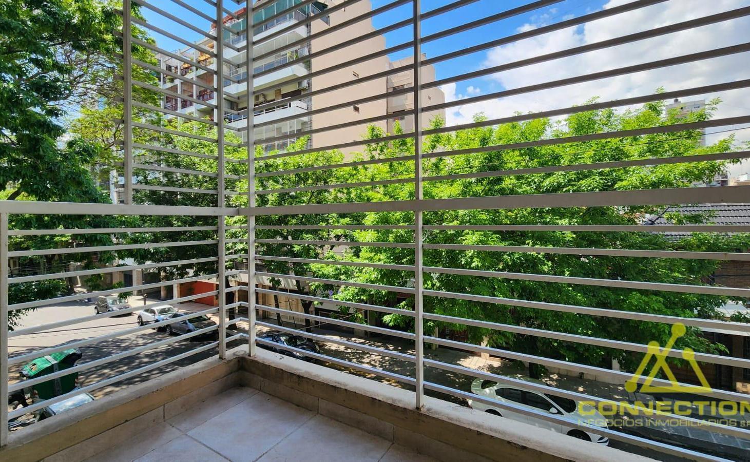 Foto de VENTA DEPARTAMENTO 3 AMBIENTES EN CABALLITO CON BALCON Y COCHERA, imagen 2