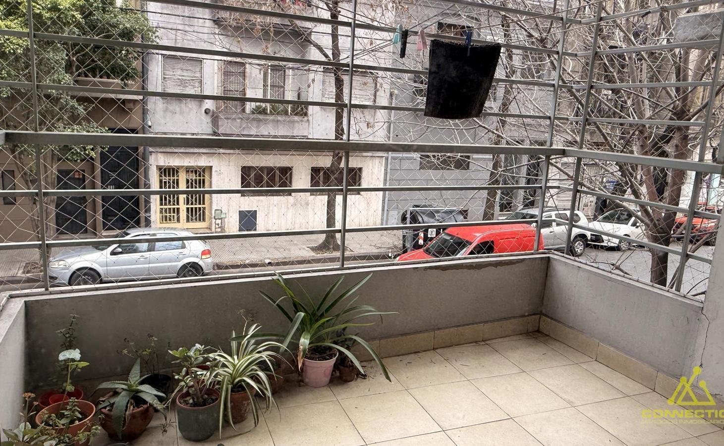 Foto de Departamento ALQUILER Amoblado 3 ambientes con cochera Caballito, imagen 2