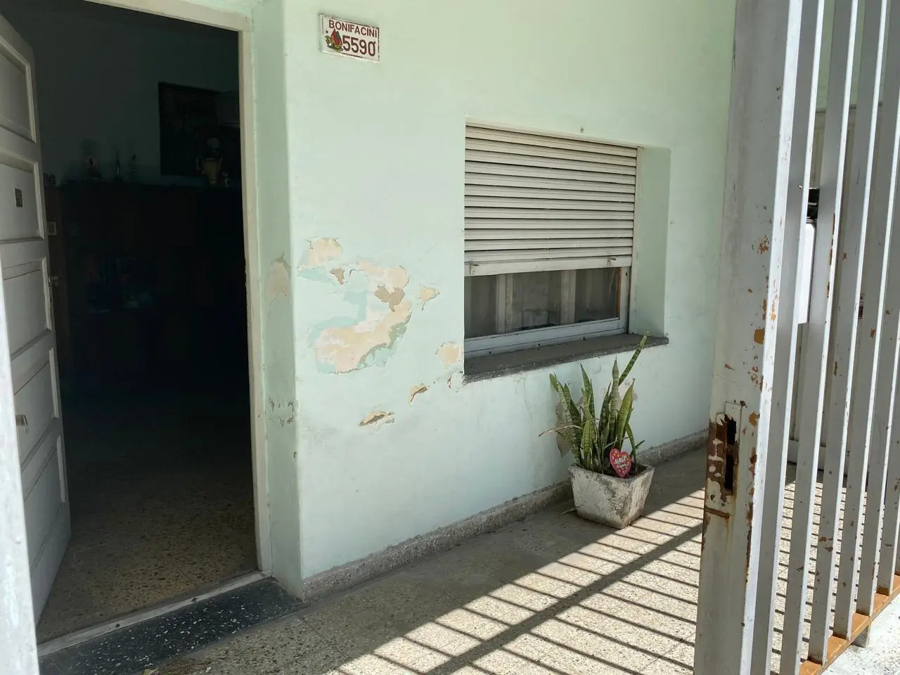 Venta - Casa Lote Propio - A Refaccionar - Caseros 3