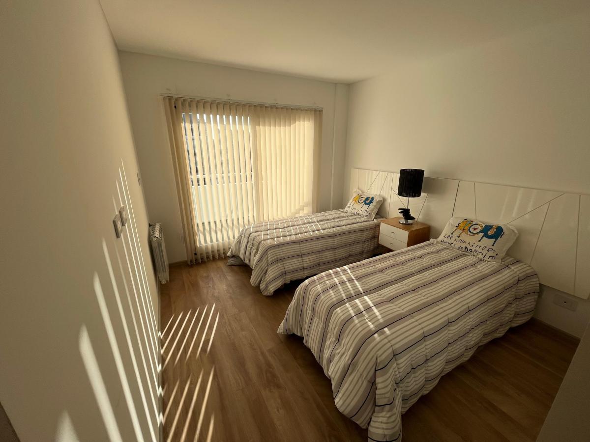 Piso Exclusivo Sobre El Rio, 3 Dorm. Más Comodín Amplísimo 2
