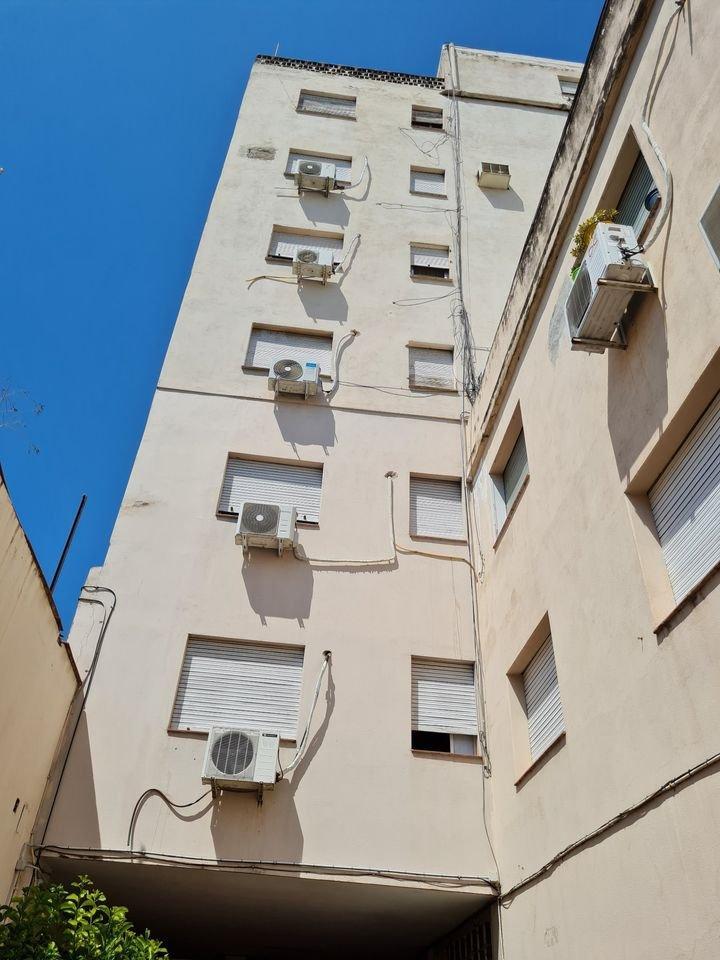Dpto en Alberdi 3 Dor y 2 Baños con Amplio Balcon a La Calle en 6to Piso 1