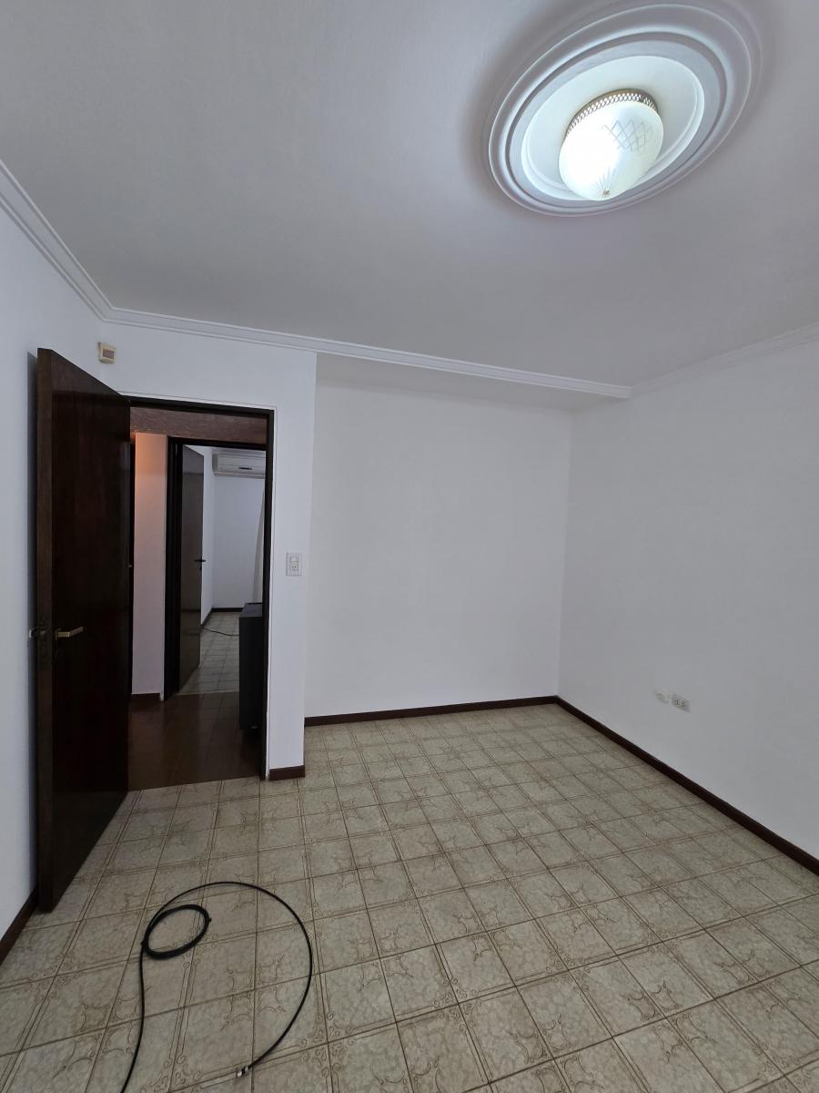 Rio Tercero: Se Vende Espectacular Propiedad con 3 Dorm. 4