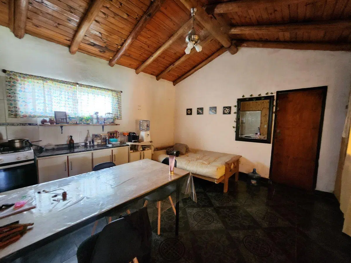 Hermosa casa en Santa Cruz del Lago, a metros de ruta. 1