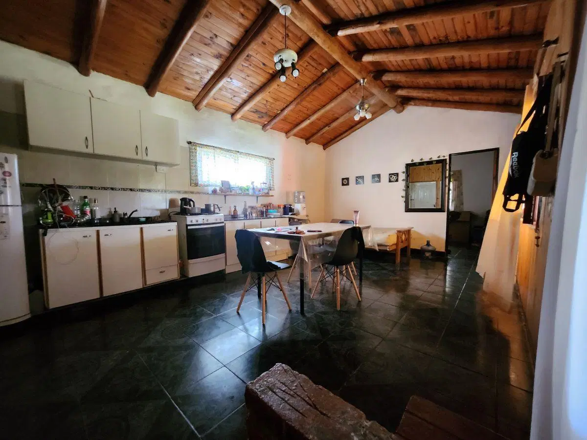 Hermosa casa en Santa Cruz del Lago, a metros de ruta. 4