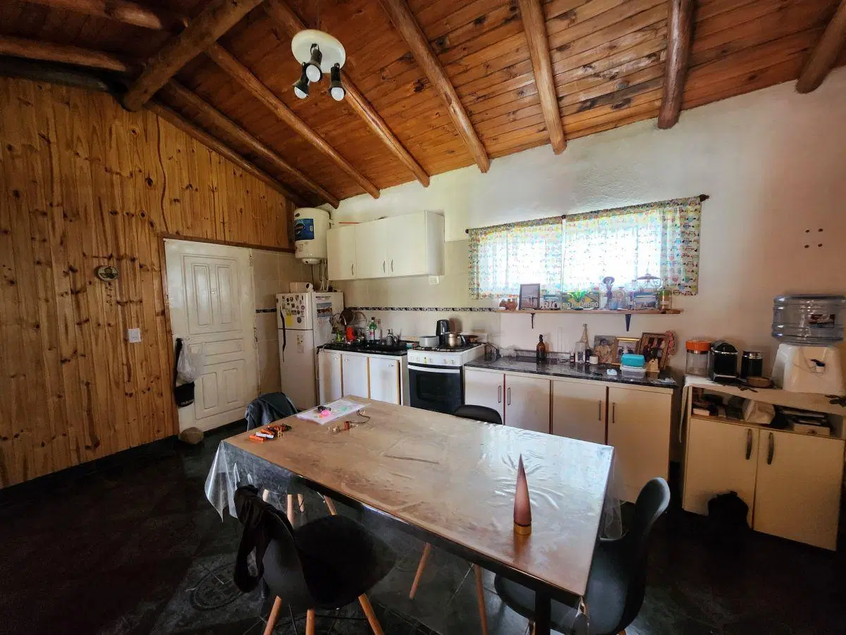 Hermosa casa en Santa Cruz del Lago, a metros de ruta. 2