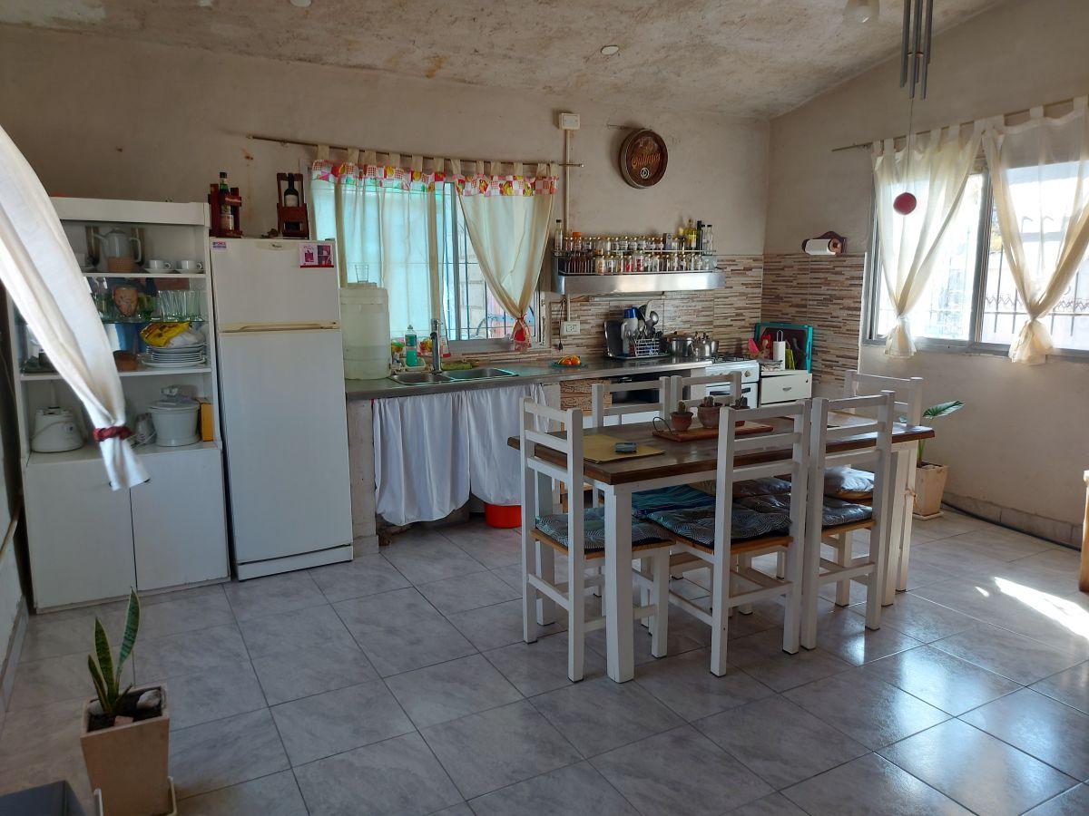 Foto de Hermosa casa con quincho y parque en Estancia Vieja, imagen 3