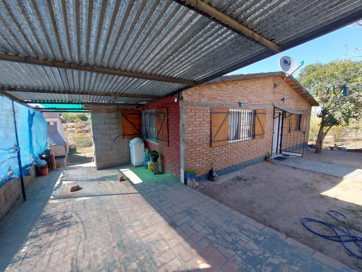 Foto de Hermosa casa con quincho y parque en Estancia Vieja, imagen 1