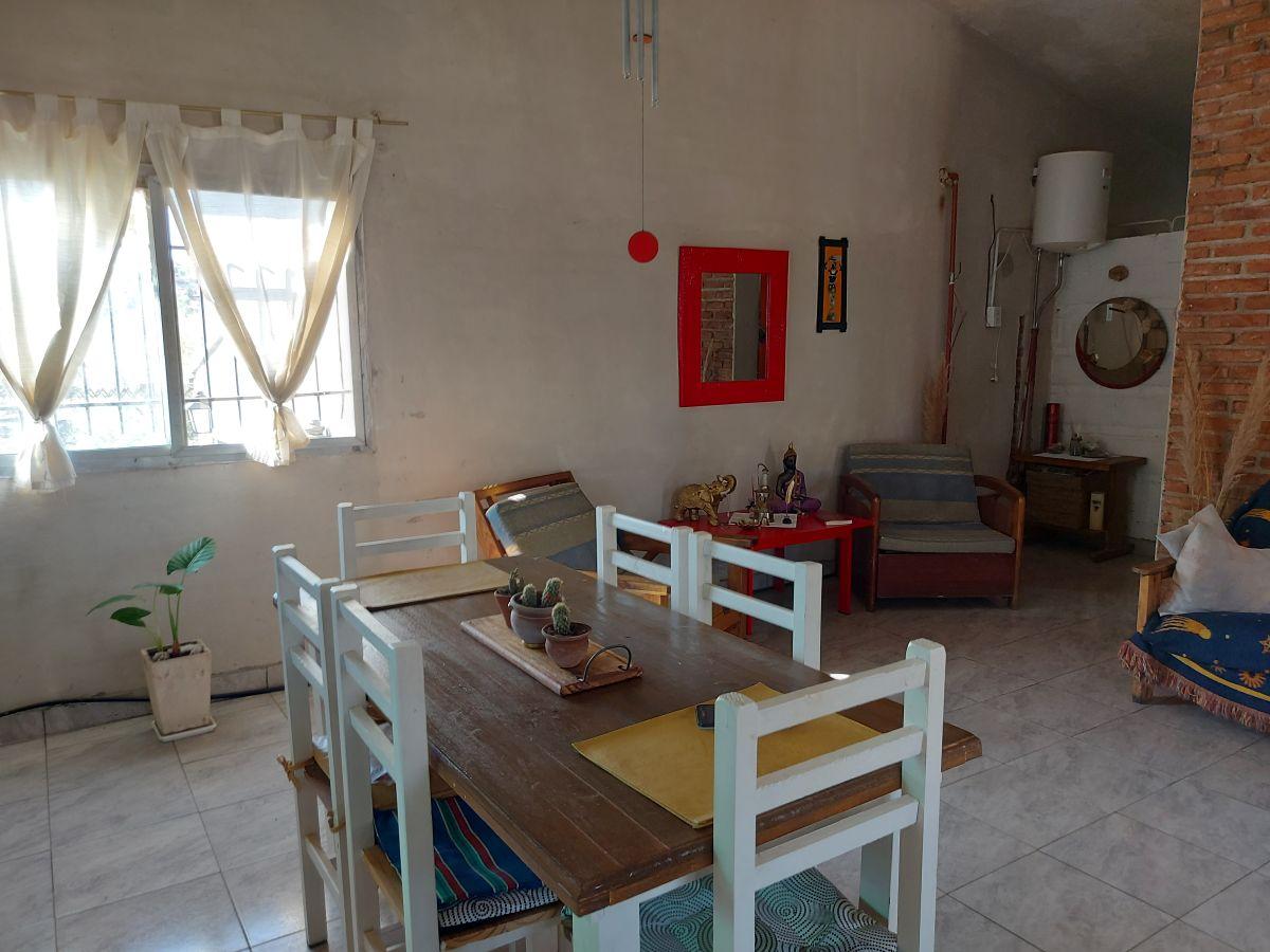 Foto de Hermosa casa con quincho y parque en Estancia Vieja, imagen 4