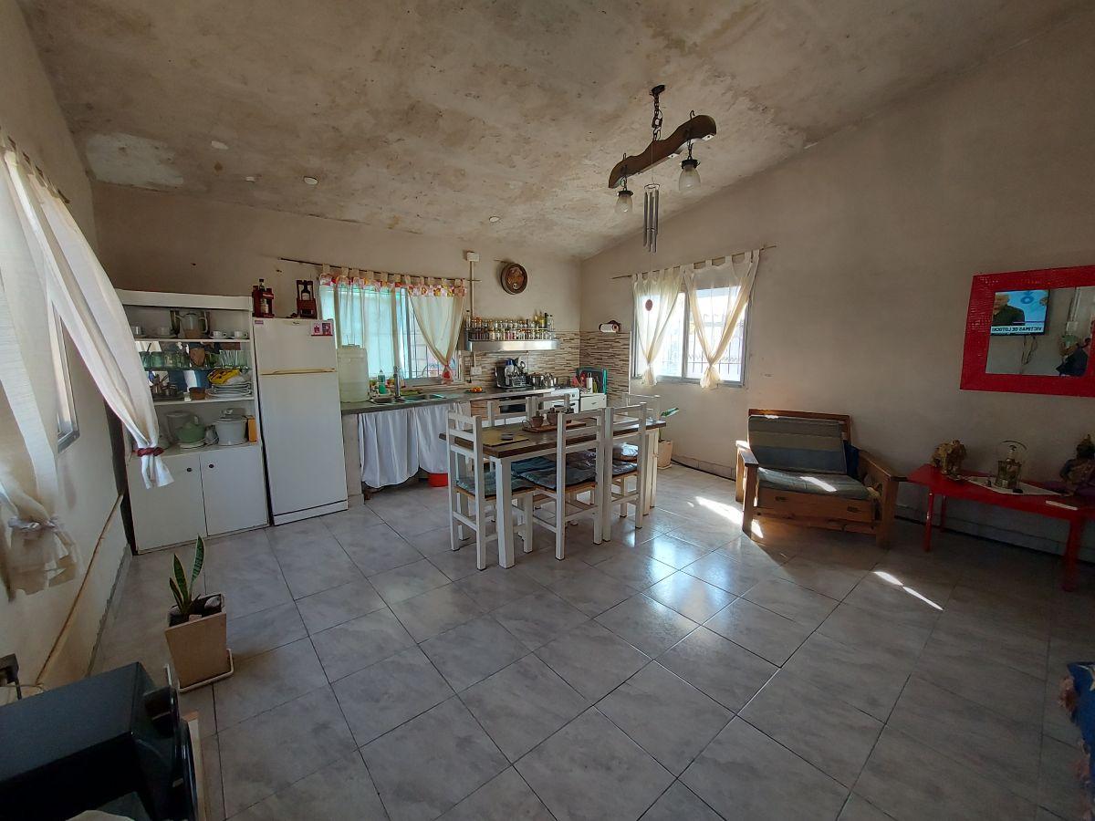 Foto de Hermosa casa con quincho y parque en Estancia Vieja, imagen 2