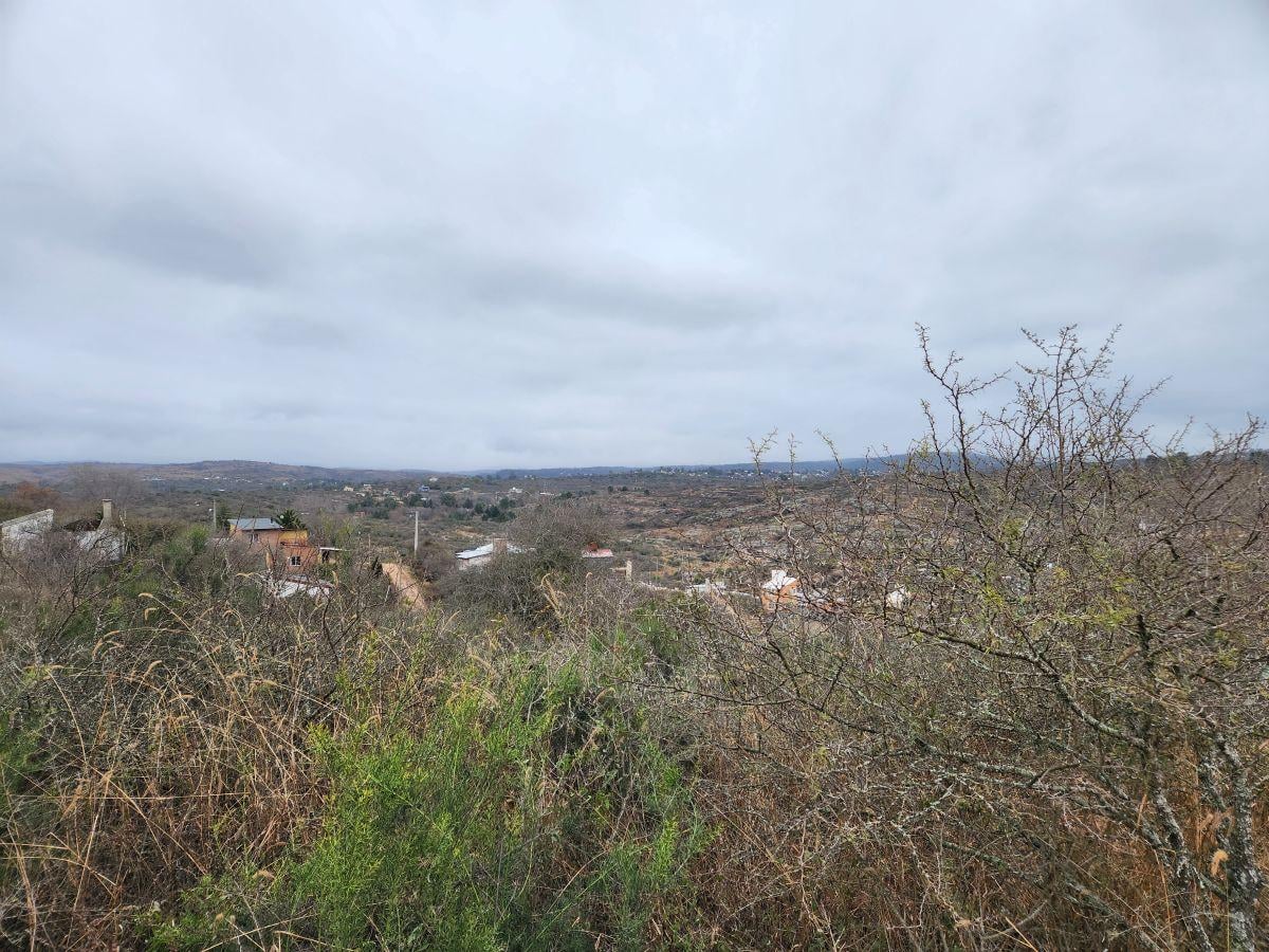 Foto de Hermoso lote esquina a metros del río en Estancia Vieja, imagen 2