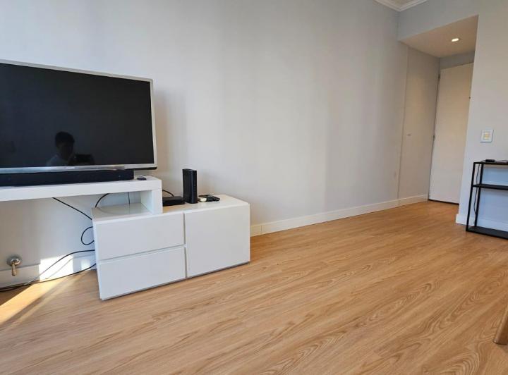 Impecable 2 ambientes - Terraza propia, pileta y jardin - Cochera opcional 2