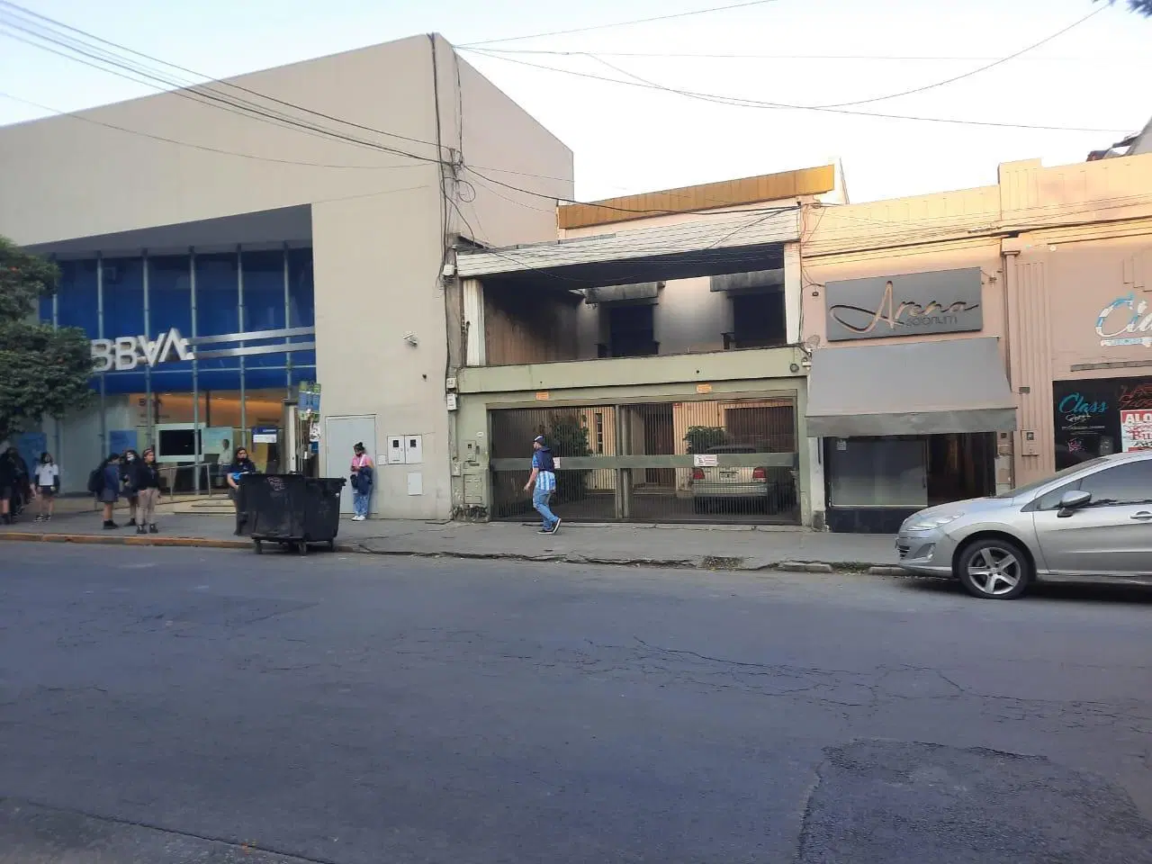 Casa en venta con fines comerciales 3