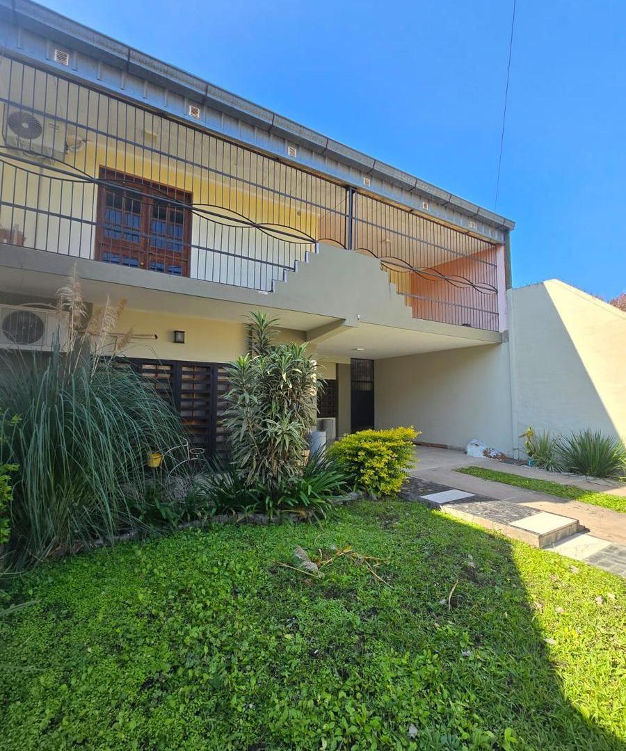 Casa en Venta Olegario Andrada al 300