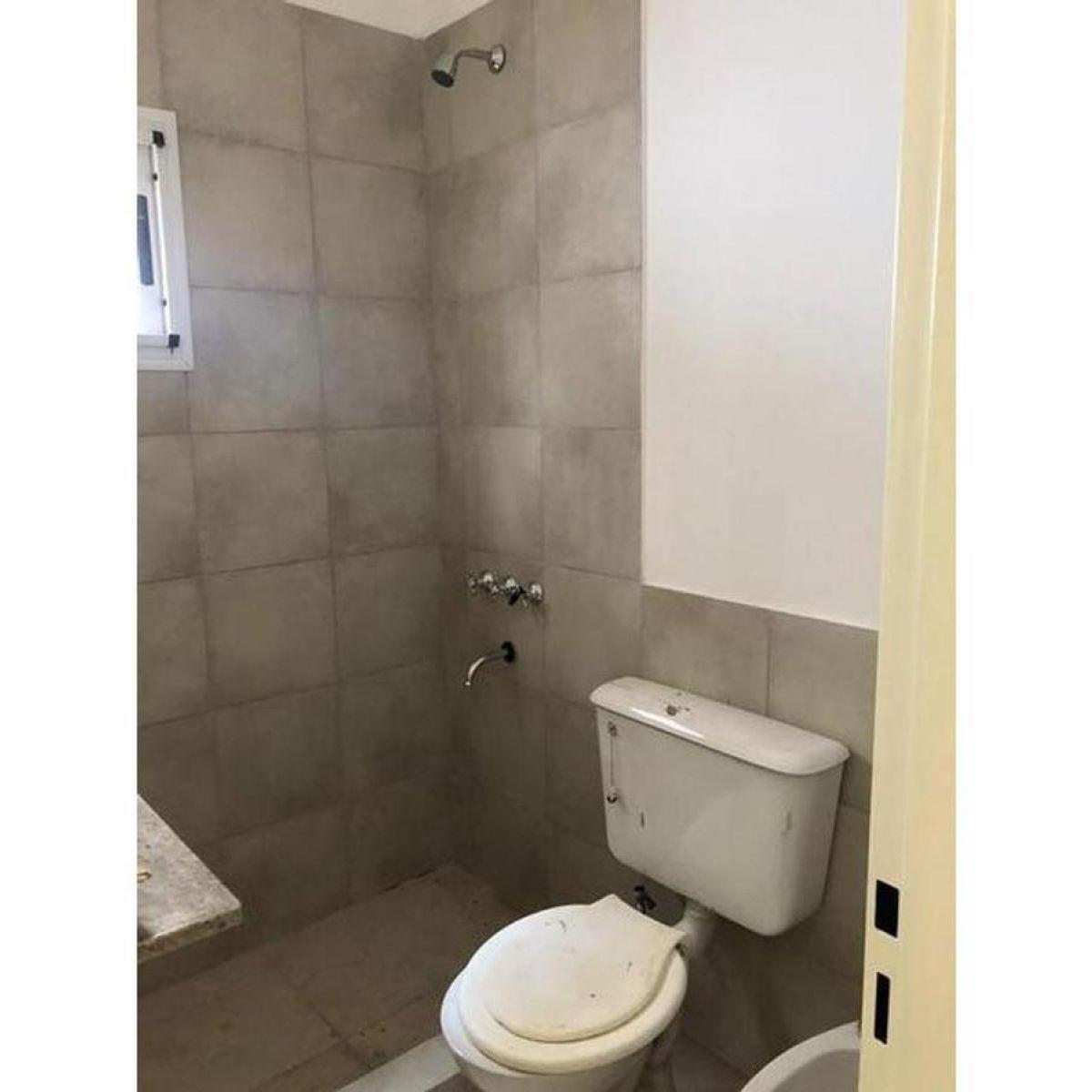 Foto de Dos Departamentos de pasillo de 2 dormitorios cada uno sobre Av, imagen 2