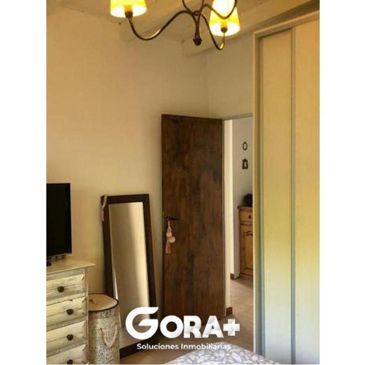 Foto de Casa en planta alta, 3 dormitorios y cochera en arroyito,, imagen 2