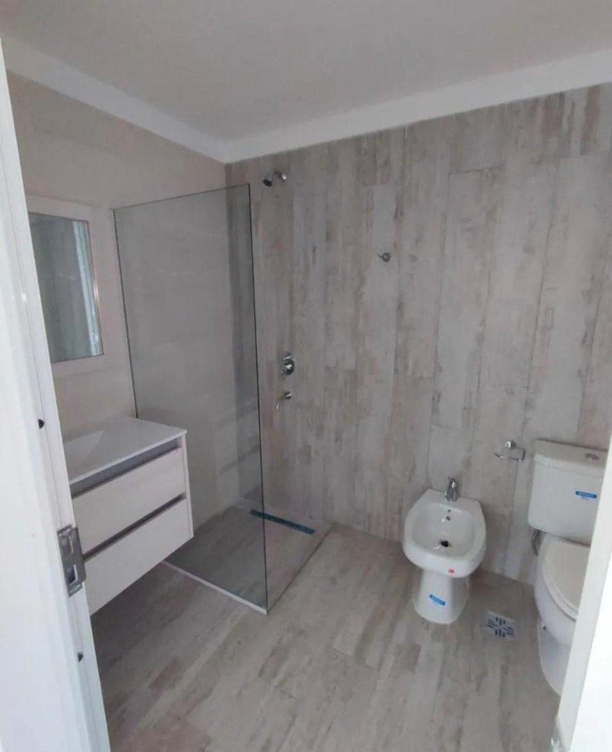 Foto de Departamento 3 dormitorios a estrenar con cochera en San Lorenzo., imagen 5