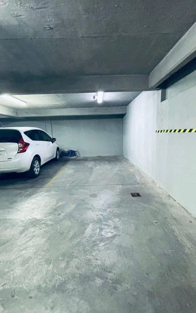 Venta cochera Ov lagos al 500. 1