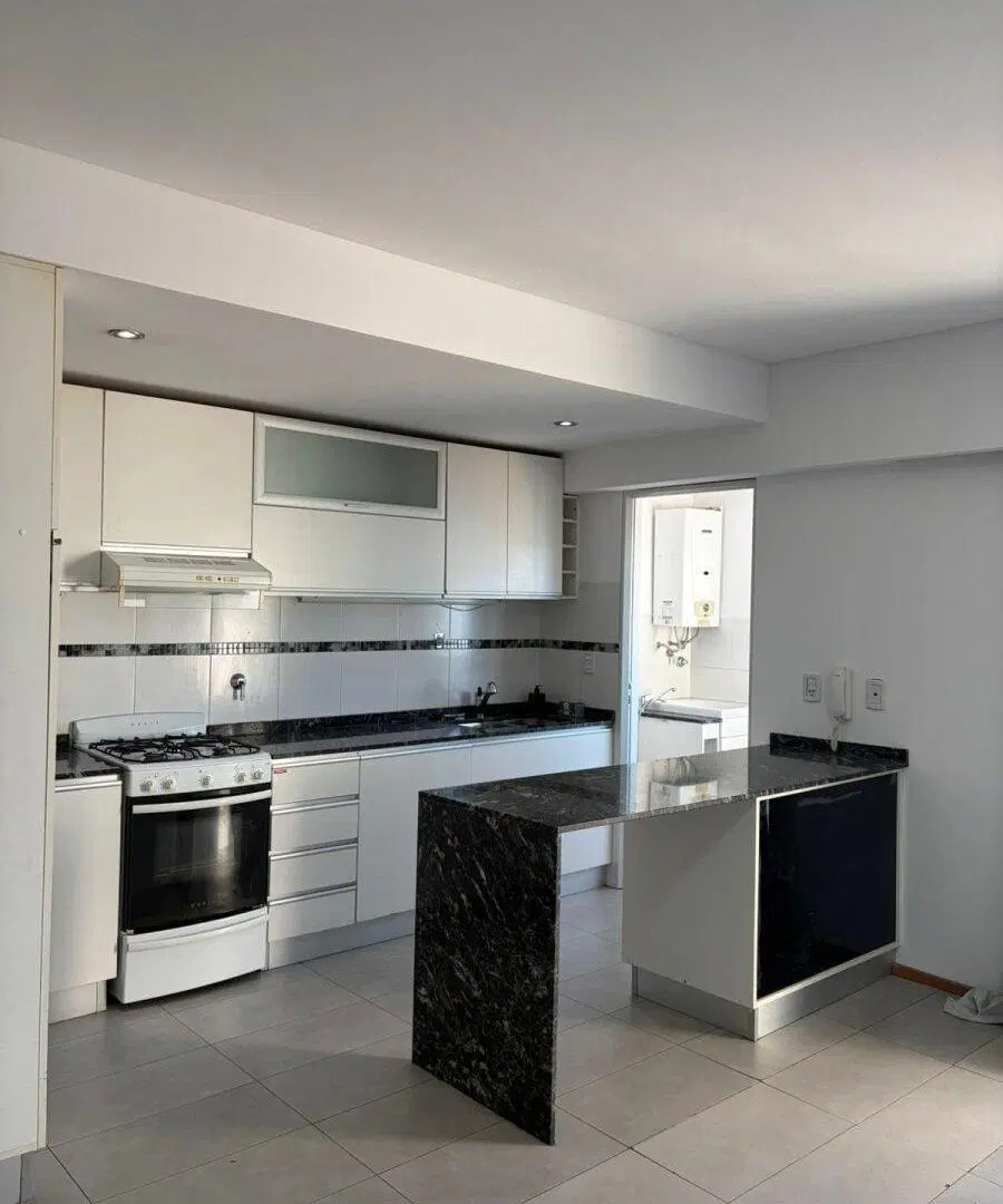 Departamento 2 dormitorios con cochera y amenities, tucuman 1100 5