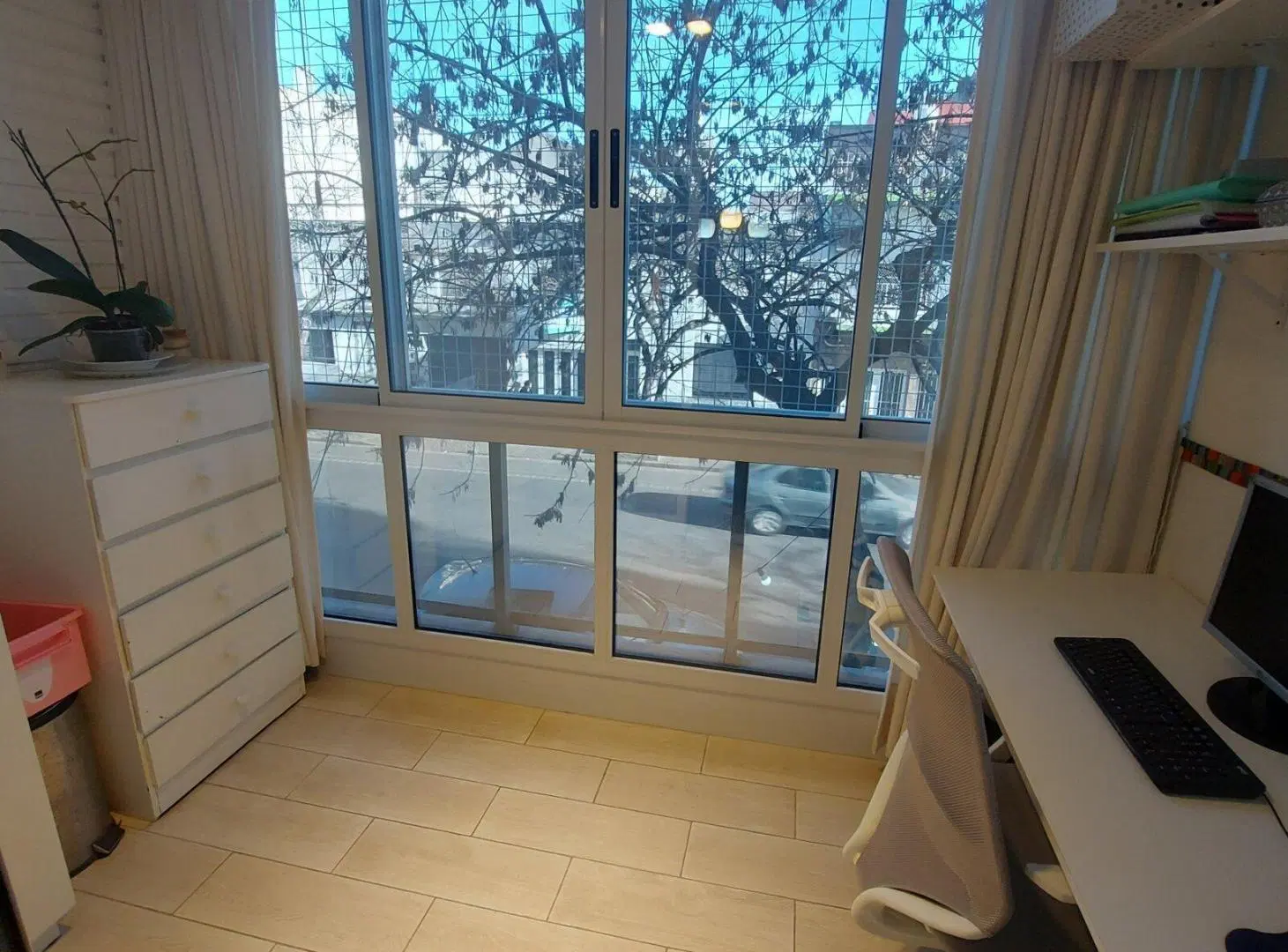 venta departamento 2 dormitorio con patio barrio Lourdes 4