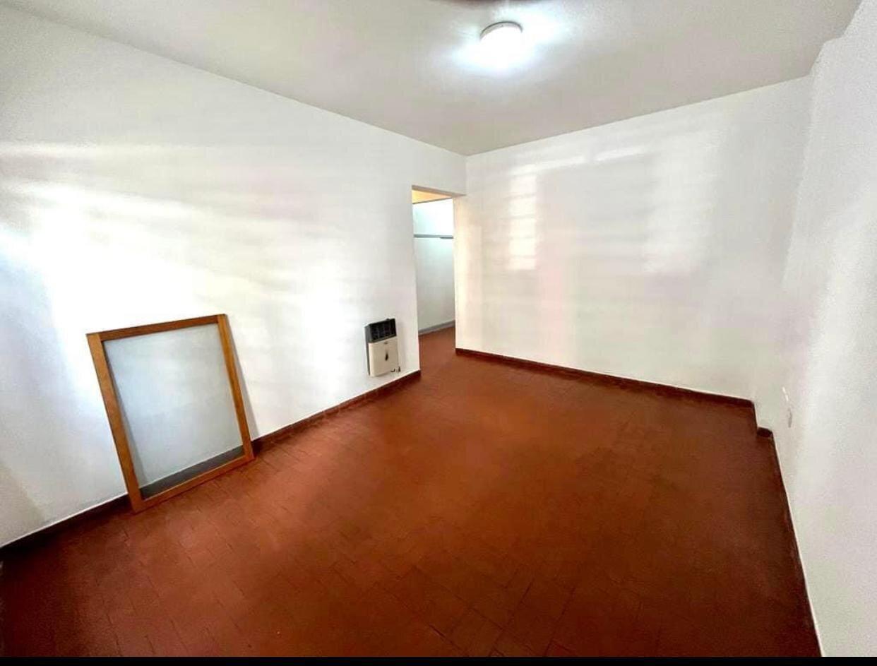 Foto de Departamento 1 Dormitorio en Venta con Patio República de la Sexta, imagen 1