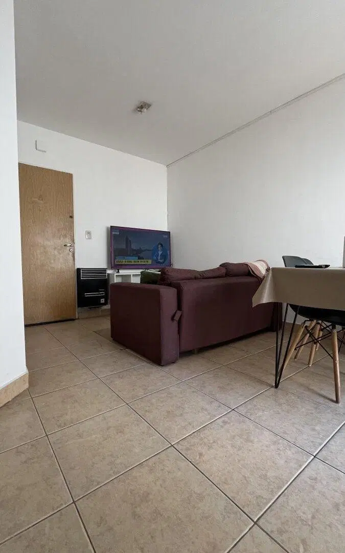 departamento 1 dormitorio con patio en venta, arroyito 8