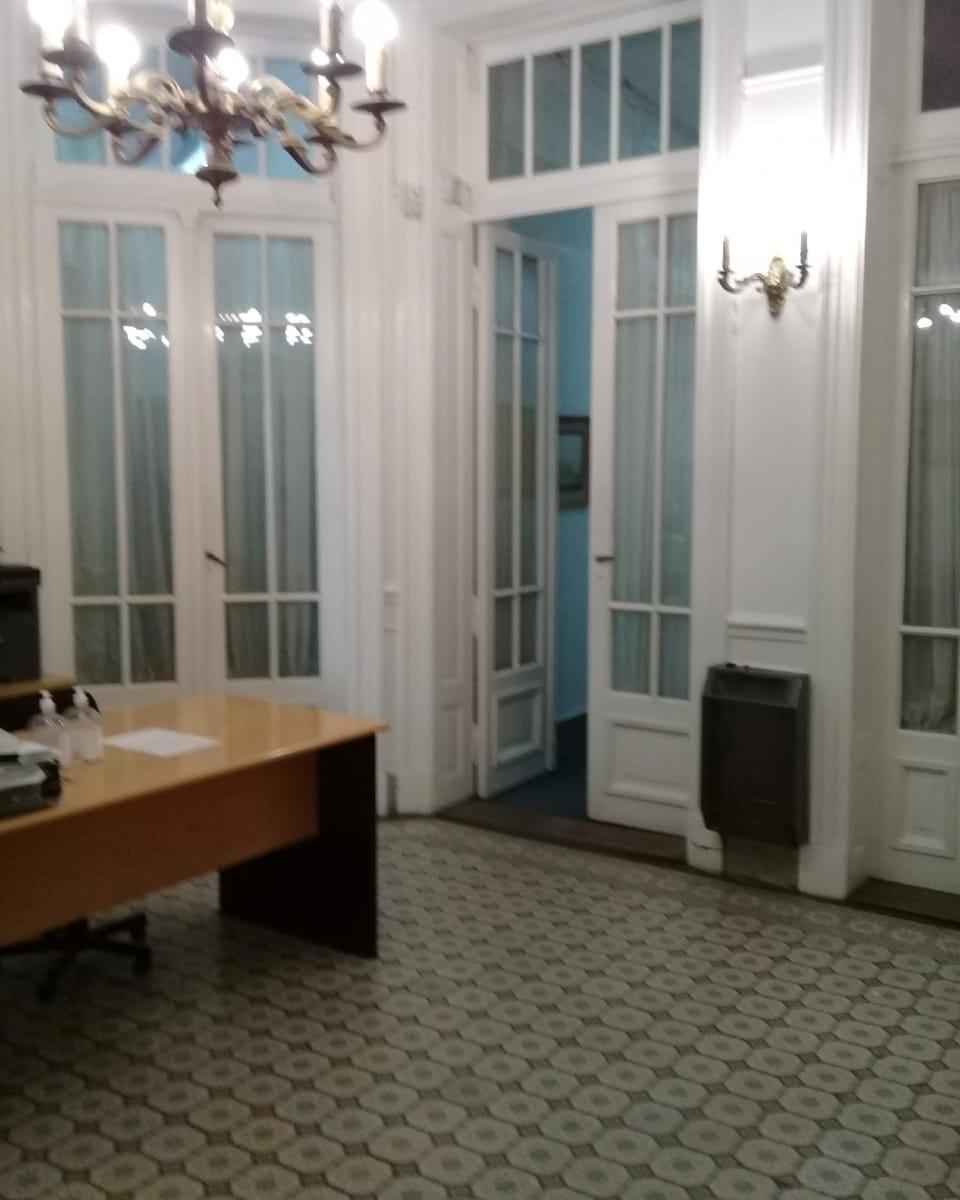 Vendo Estudio en Pleno Microcentro, Muy Buen Edificio. Liquido 3