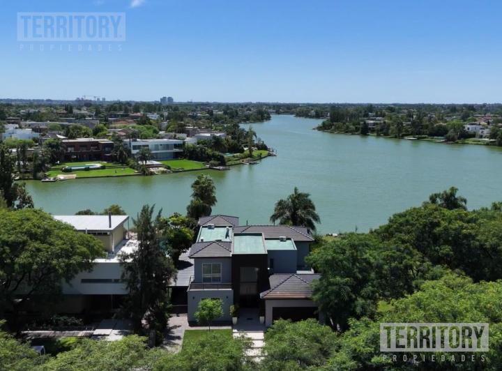 CASA EN VENTA EN EL BARRIO SANTA BARBARA | BANCALARI | TIGRE 1