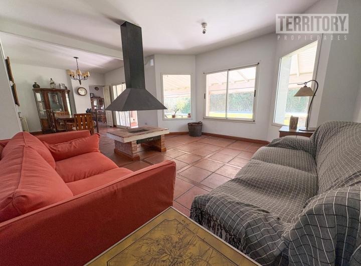 CASA EN ALQUILER EN EL BARRIO LOS FRESNOS, PILAR 4