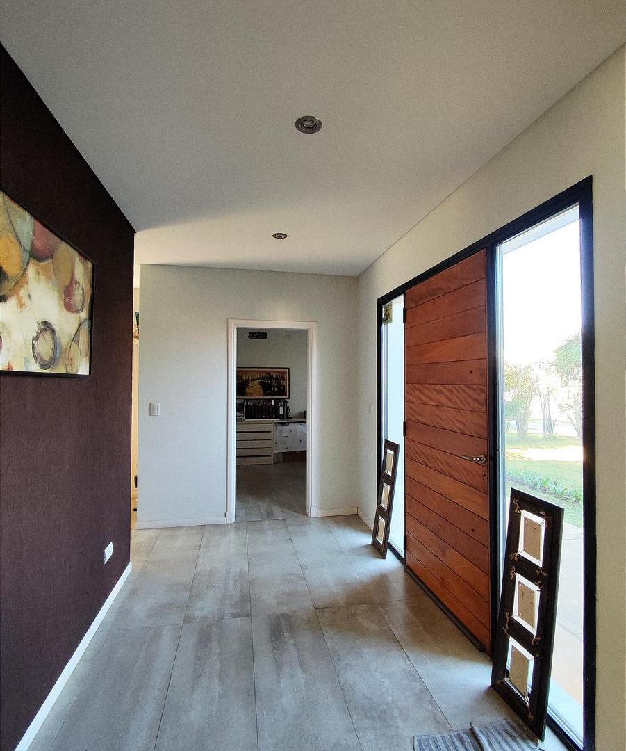 CASA  EN ALQUILER EN EL BARRIO SANTA TERESA, VILLA NUEVA, TIGRE