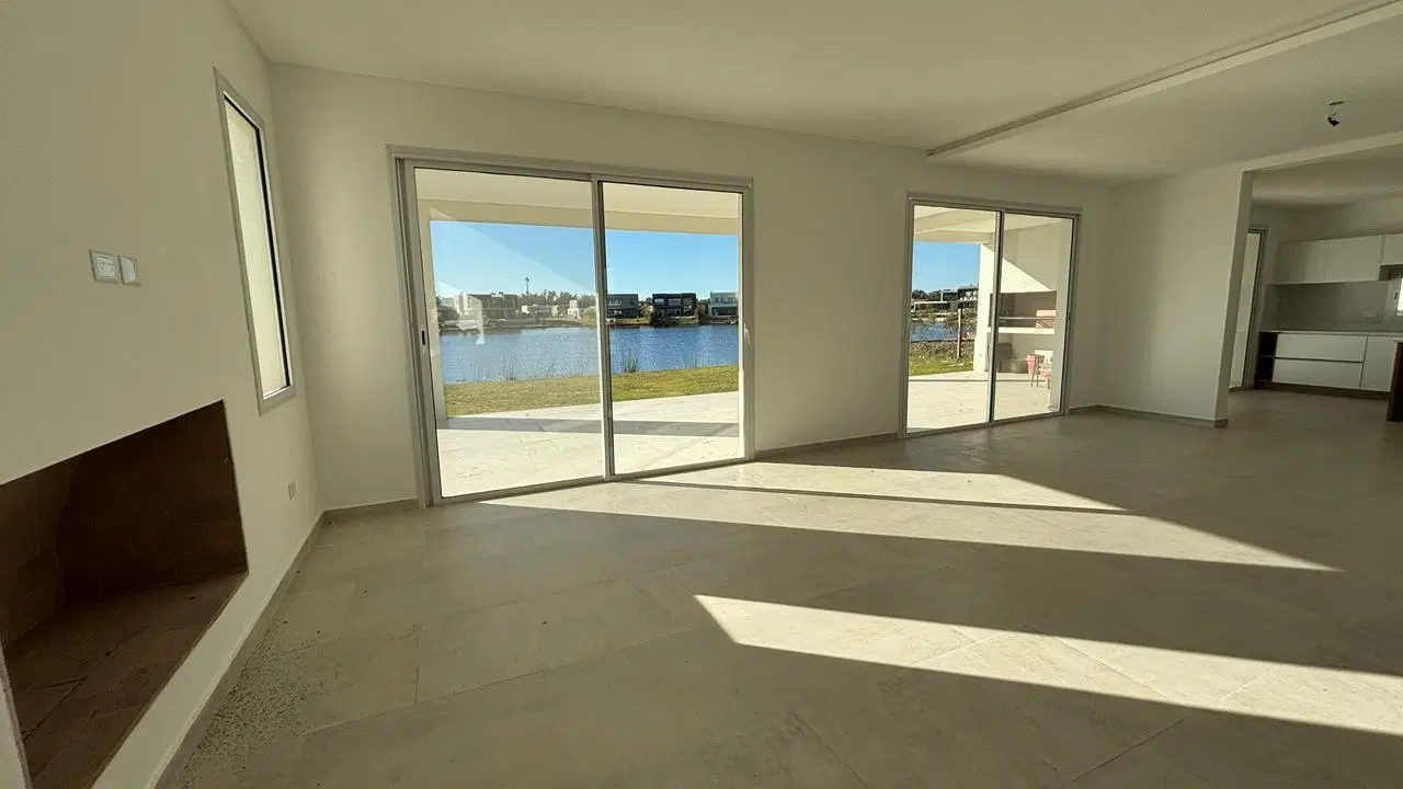 CASA EN VENTA EN EL BARRIO SANTA ANA, VILLA NUEVA, TIGRE 3