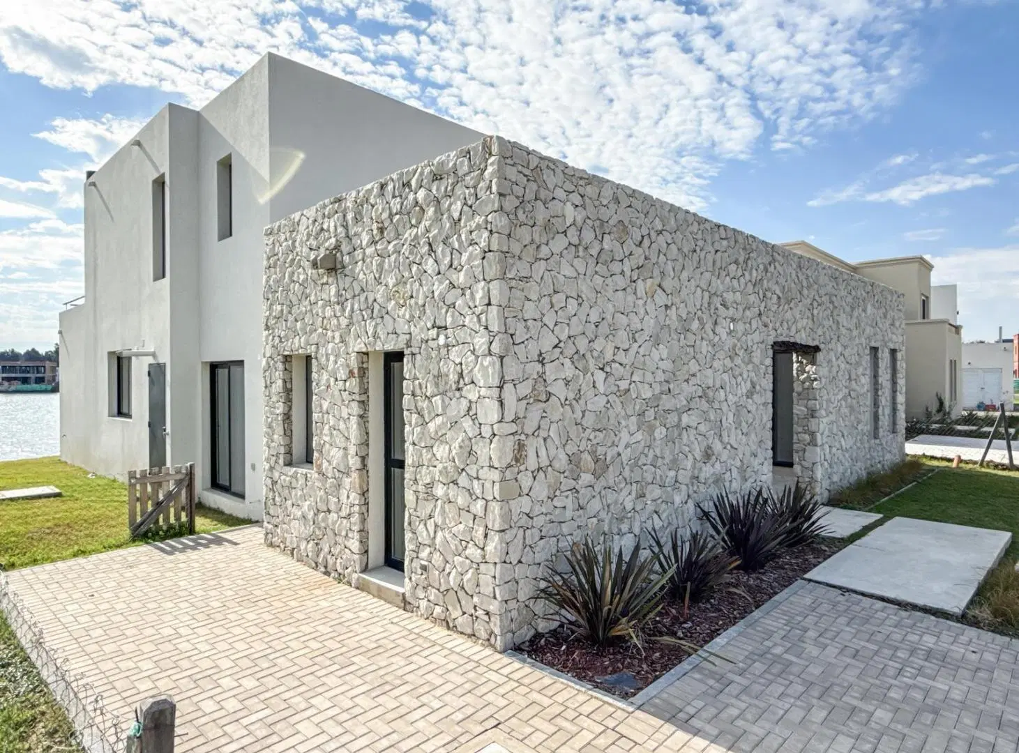 CASA EN VENTA EN EL BARRIO SANTA ANA , VILLA NUEVA, TIGRE 3