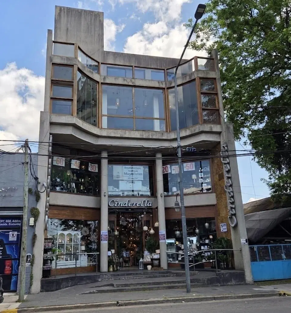 Venta Local comercial, Zona Puerto de Frutos, Tigre Centro, Calle Sarmiento  al 200 2
